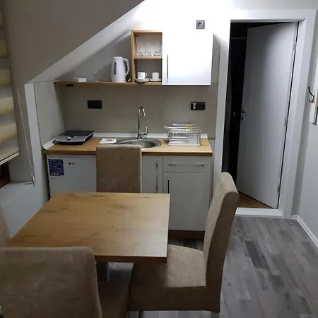 Milmari, Resort, Premier A52 & Parking Garage Free Apartmán Kopaonik