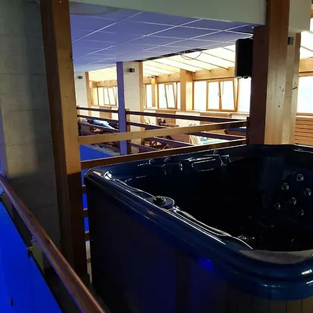 Milmari, Resort, Premier A52 & Parking Garage Free *