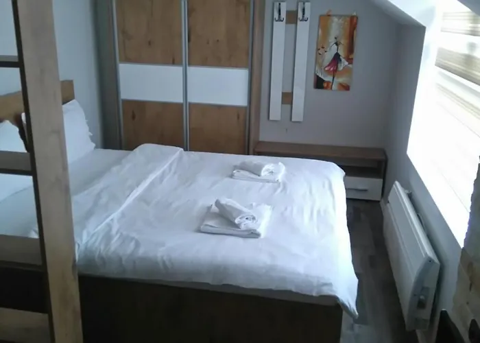 Milmari, Resort, Premier A52 & Parking Garage Free * Kopaonik